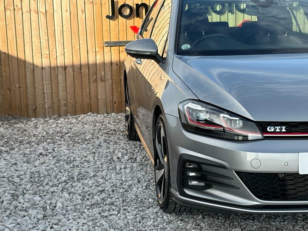 Volkswagen Golf 2L Gti Silver #6