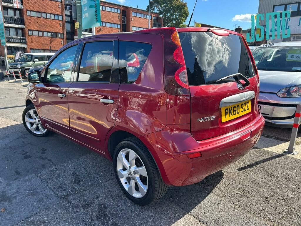 Nissan Note Tekna Red #3