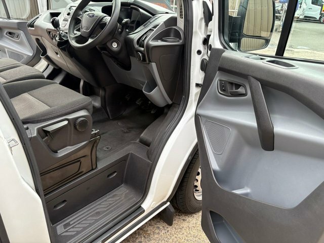 Ford Transit Custom 2.0 310 Kombi Tdci 104 Bhp.9 Seatsair Coneur Silver #13