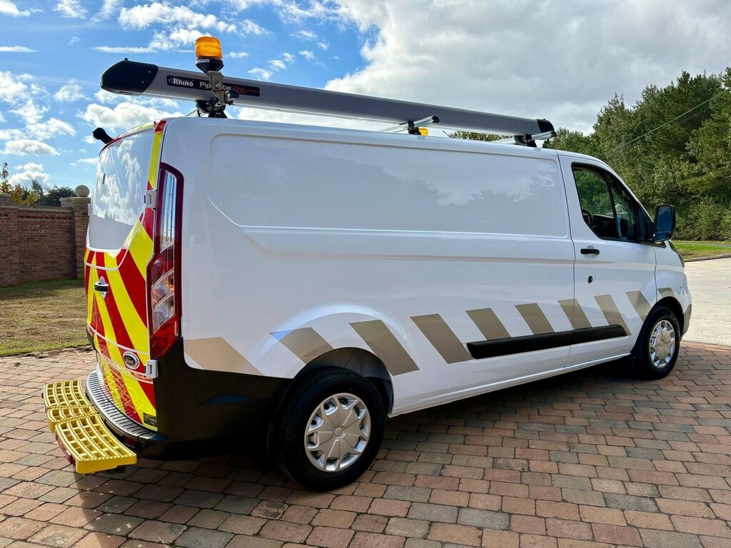 Ford Transit Custom Limited Black #5