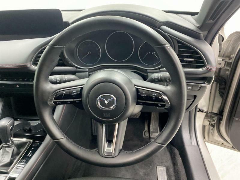 Mazda 3 2.5 E-skyactiv G Mhev 140 Exclusive-line White #132