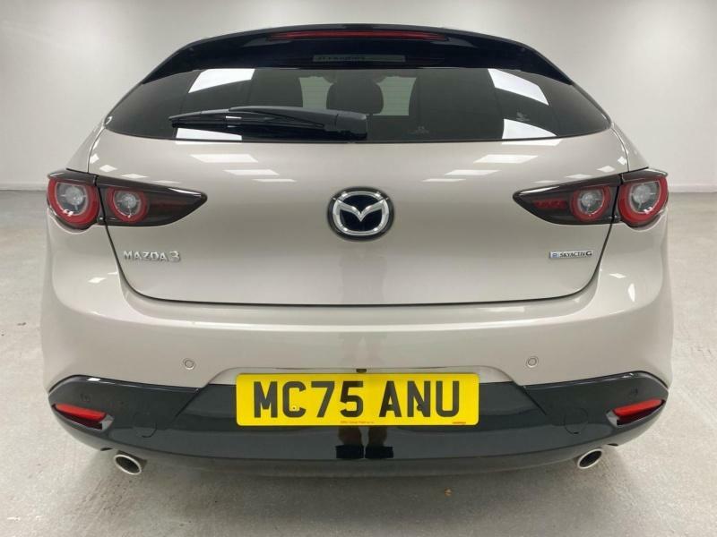 Mazda 3 2.5 E-skyactiv G Mhev 140 Exclusive-line White #100