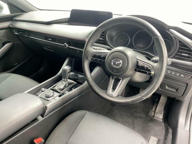 Mazda 3 2.5 E-skyactiv G Mhev 140 Exclusive-line White #125