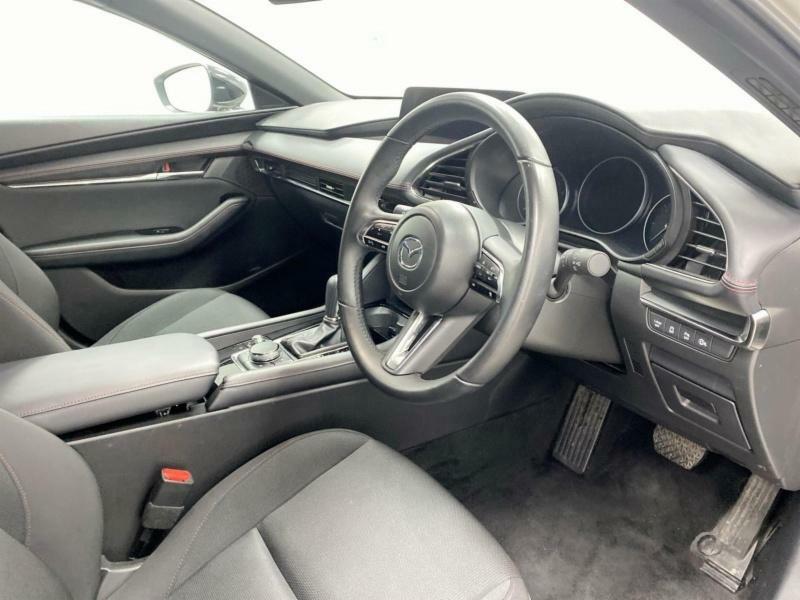 Mazda 3 2.5 E-skyactiv G Mhev 140 Exclusive-line White #121
