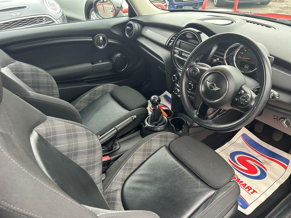 Mini Hatch Cooper Orange #19