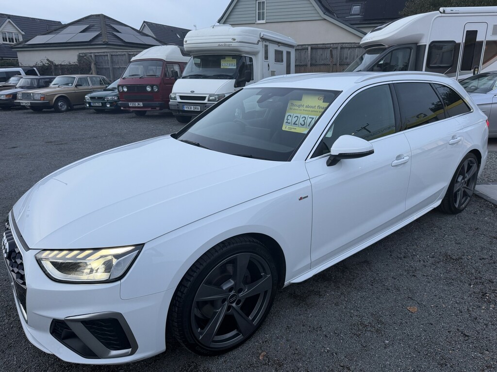 Audi A4 Avant 2.0 Tdi 35 S Line White #3