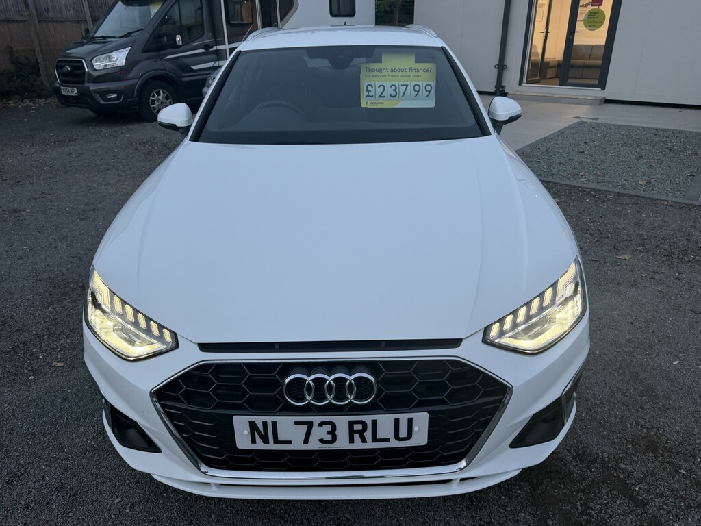 Audi A4 Avant 2.0 Tdi 35 S Line White #2