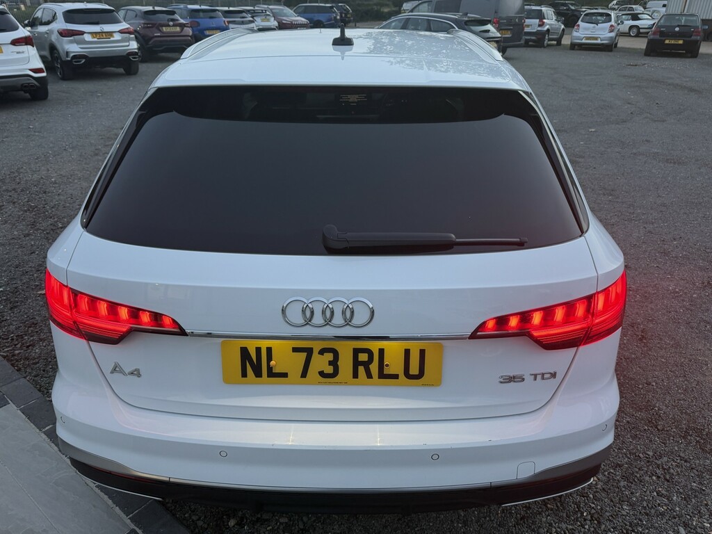 Audi A4 Avant 2.0 Tdi 35 S Line White #6