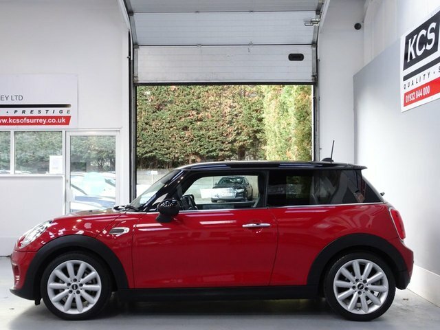 Mini Hatch 1.5 Cooper Hatchback Euro 6 Ss Red #3