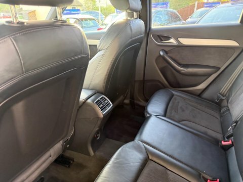 Audi Q3 2.0 Tdi S #17