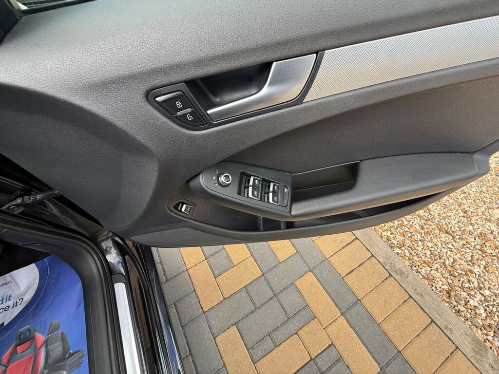 Audi A4 2.0 Tdi Black Edition Saloon White #31