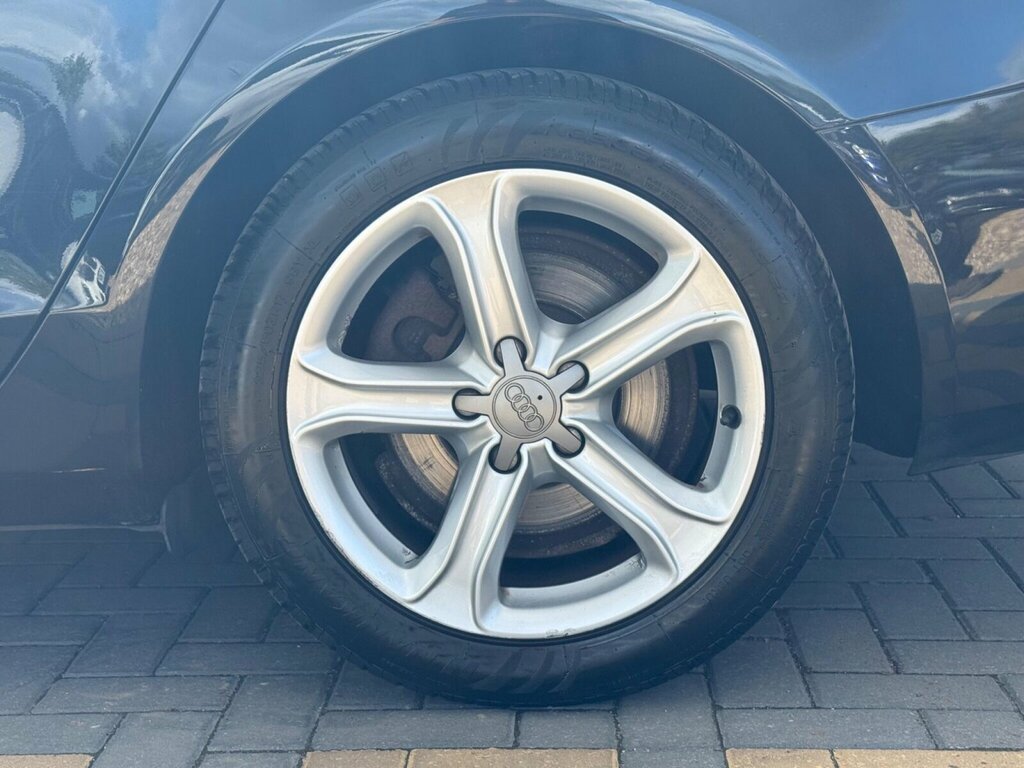 Audi A4 2.0 Tdi Black Edition Saloon White #11