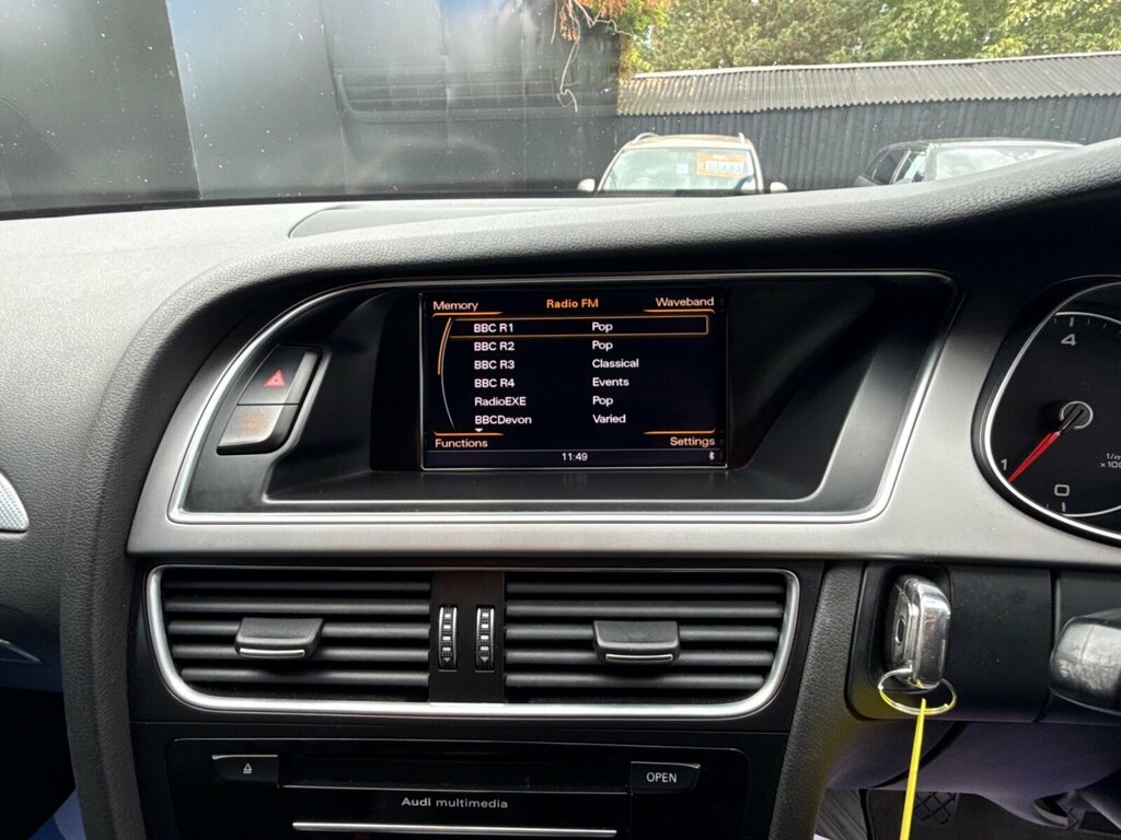 Audi A4 2.0 Tdi Black Edition Saloon White #27