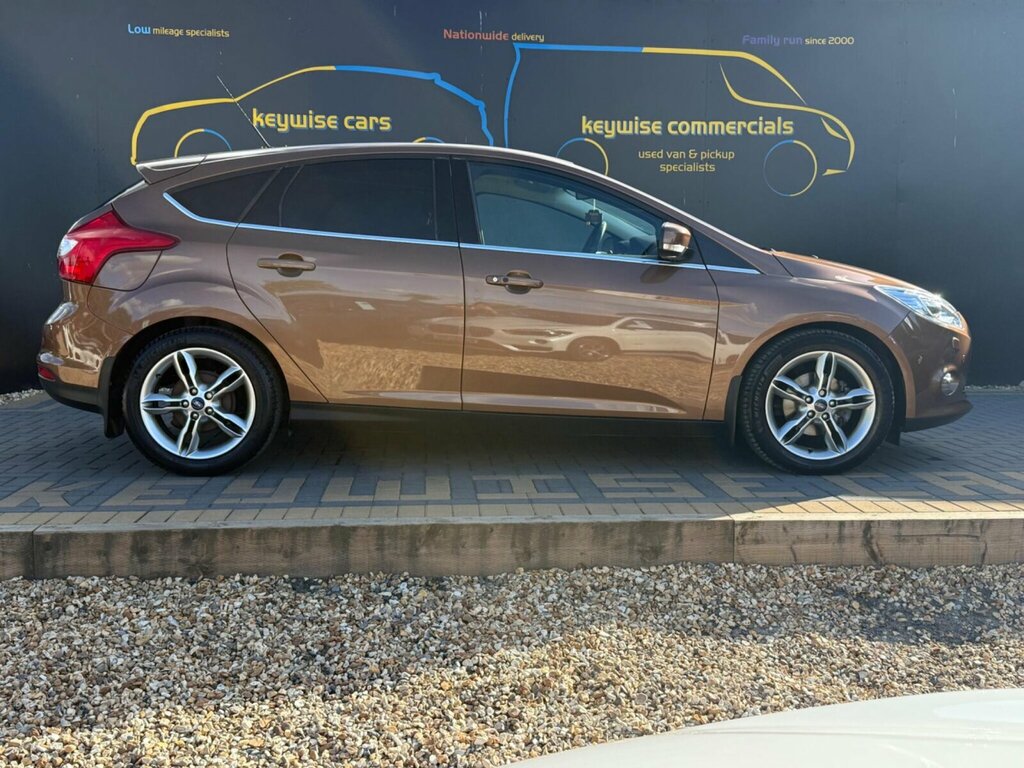 Ford Focus 1.6 Tdci Titanium X Euro 5 Ss Brown #6