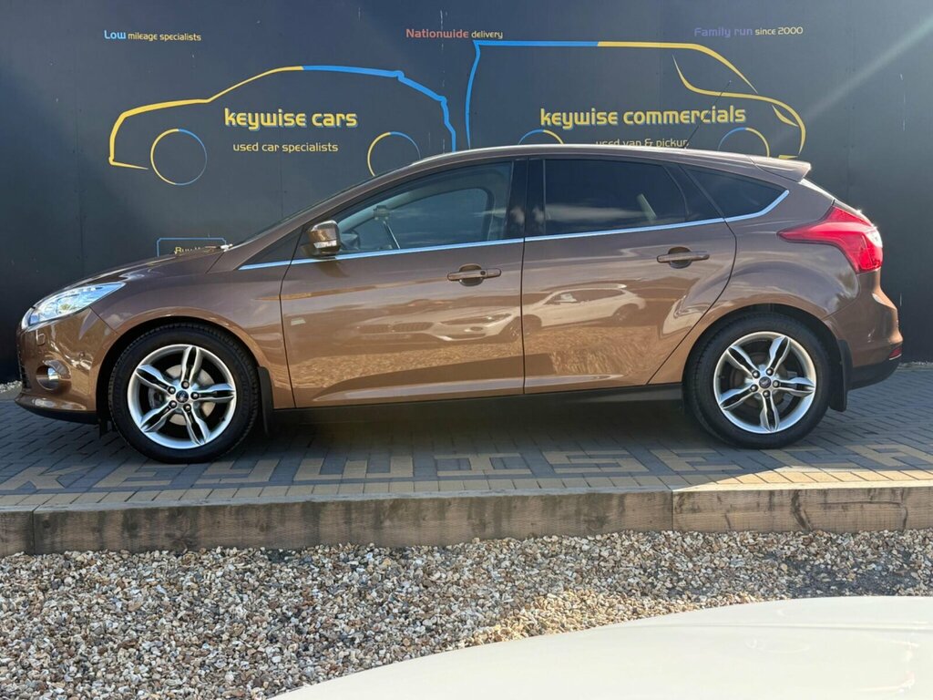Ford Focus 1.6 Tdci Titanium X Euro 5 Ss Brown #2