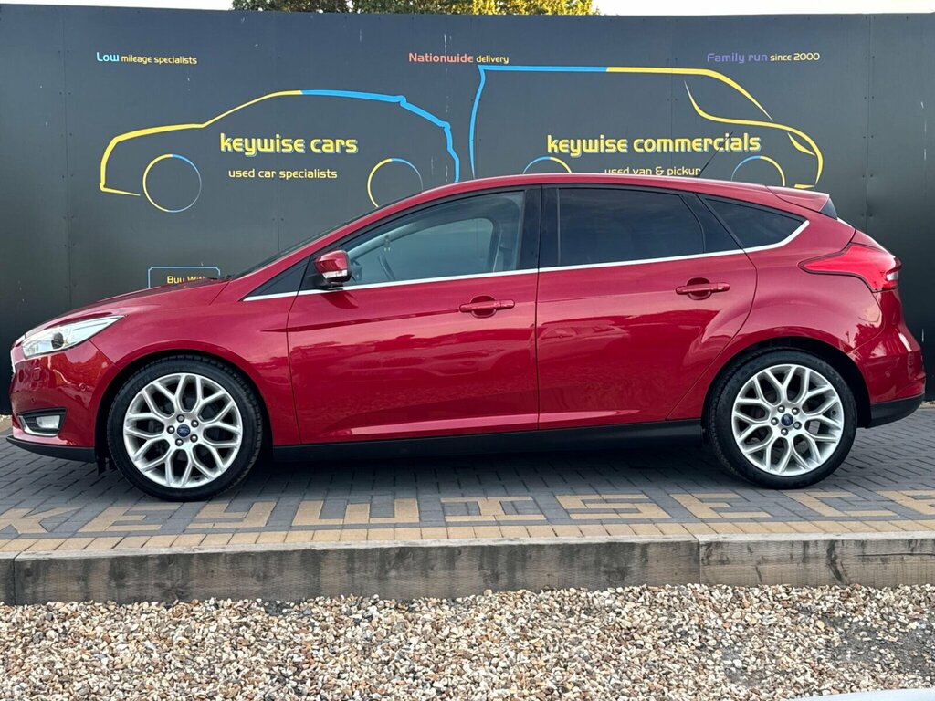 Ford Focus 1.5 Tdci Titanium X Euro 6 Ss Red #2