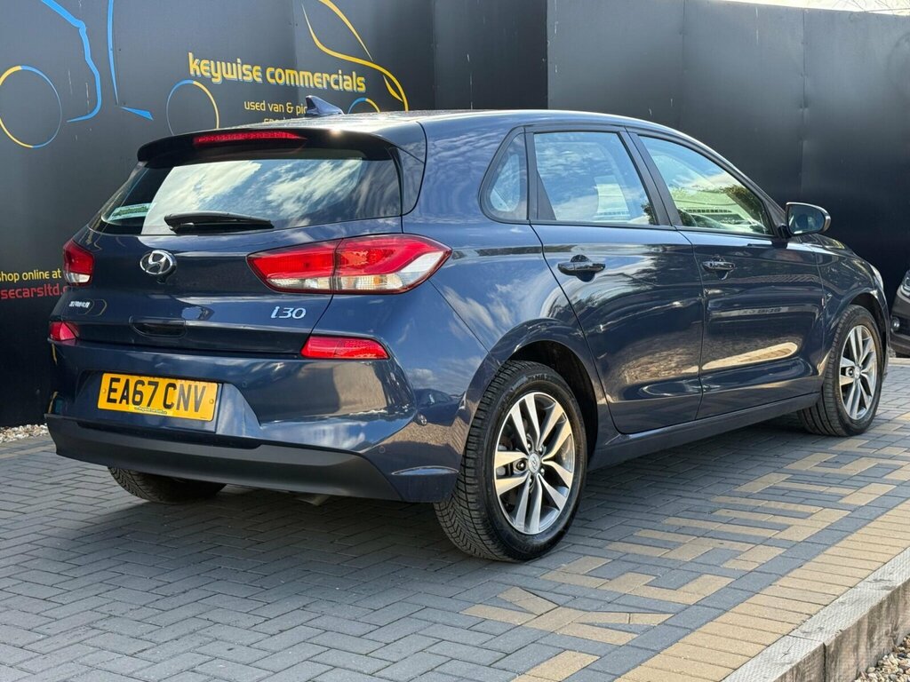 Hyundai I30 1.6 Crdi Blue Drive Se Nav Dct Euro 6 Ss Blue #5
