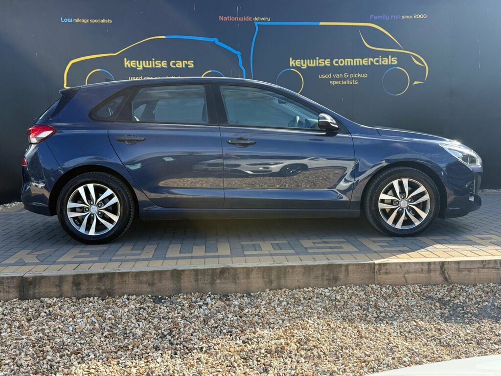 Hyundai I30 1.6 Crdi Blue Drive Se Nav Dct Euro 6 Ss Blue #6