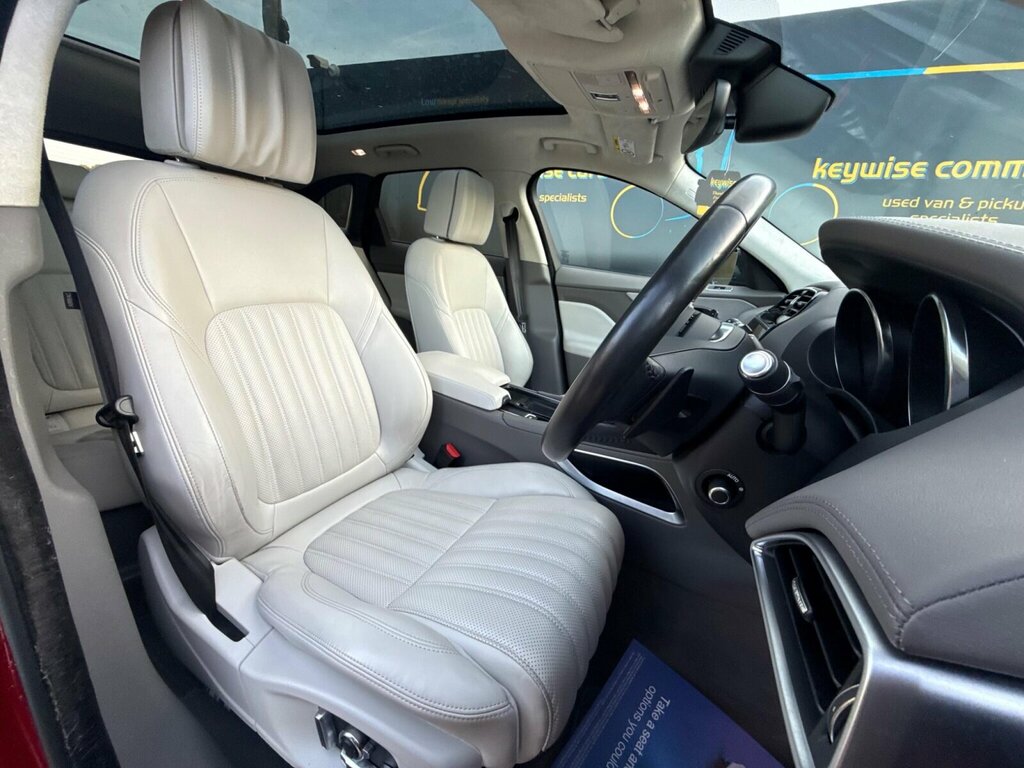 Jaguar F-Pace Suv 2.0 D180 Portfolio Awd Euro 6 Ss Blue #15