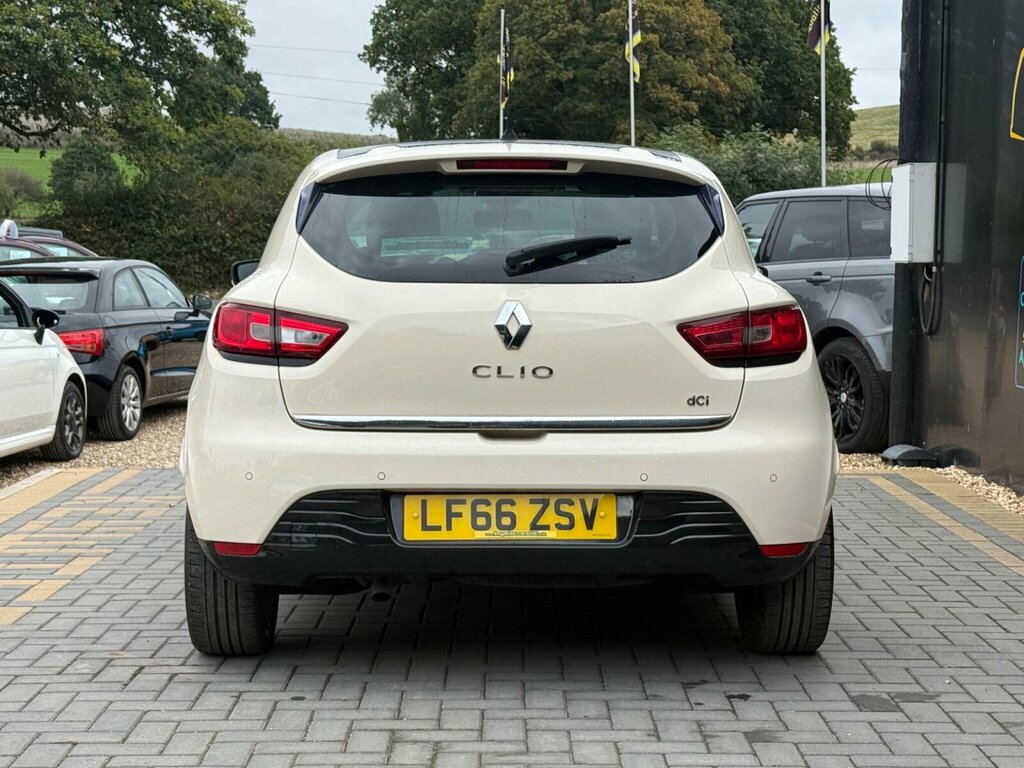 Renault Clio 1.5 Dci Iconic 25 Nav Euro 6 Ss White #4