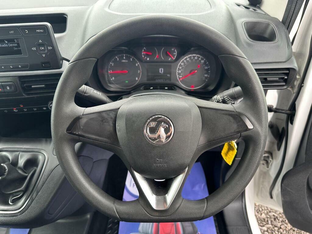 Vauxhall Combo 1.6 Turbo D 2300 Sportive Panel Van Man White #22