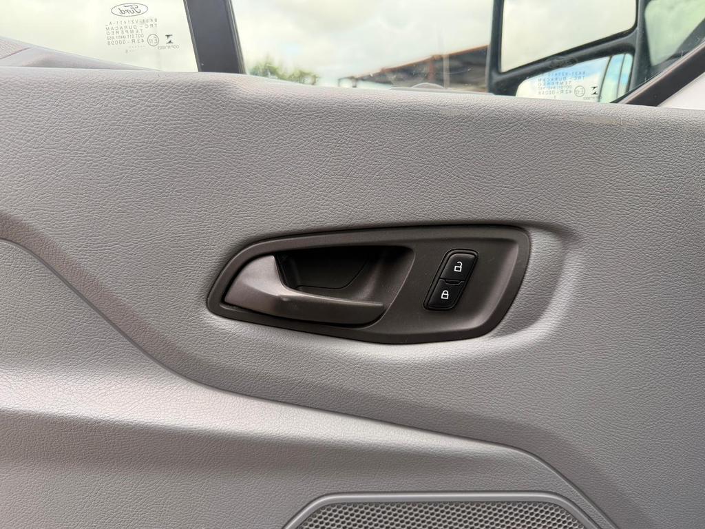 Ford Transit Custom Panel Van 2.0 330 Ecoblue 201818 White #32