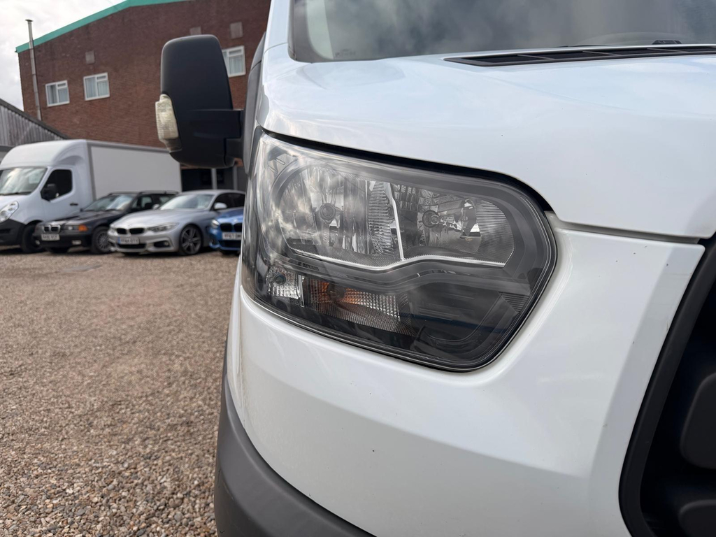 Ford Transit Custom Panel Van 2.0 330 Ecoblue 201818 White #26