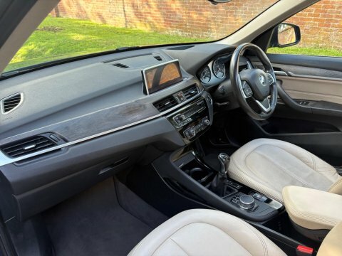 BMW X1 2.0 20D Xline Blue #5