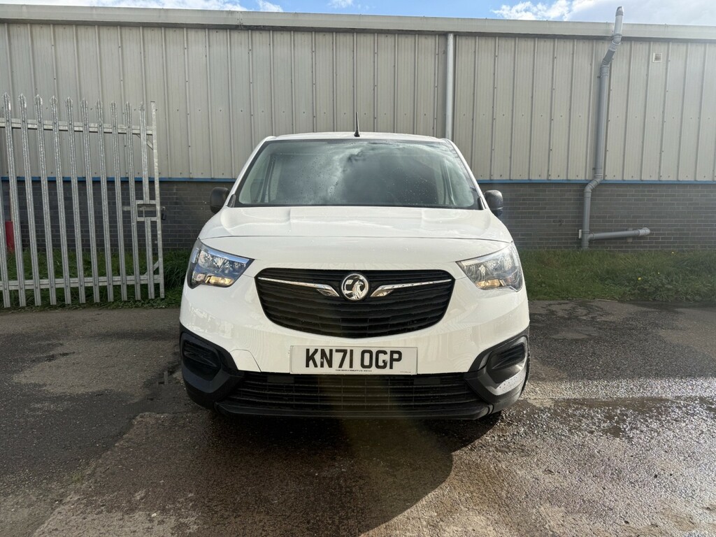 Vauxhall Combo Panel Van 1.5 Turbo D 2300 Edition 2021 White #2