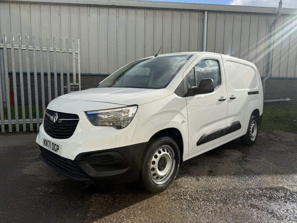 Vauxhall Combo Panel Van 1.5 Turbo D 2300 Edition 2021 White #3