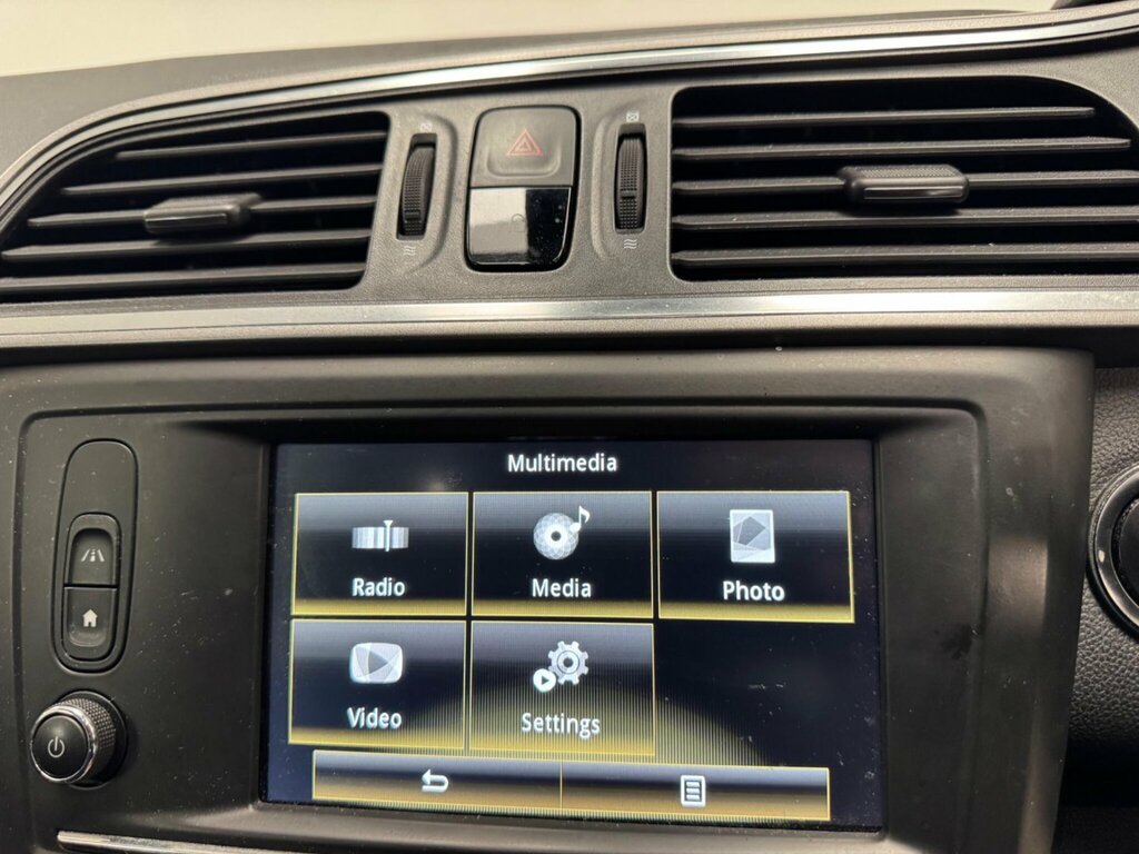 Renault Kadjar Suv 1.5 Dci Dynamique Nav Edc Euro 6 Ss 20 Red #16