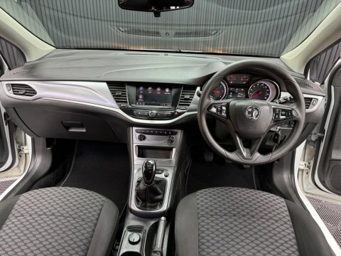 Vauxhall Astra 1.5 Turbo D White #4