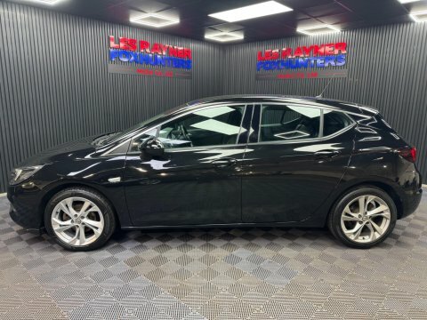 Vauxhall Astra 1.2 Turbo Sri Black #4