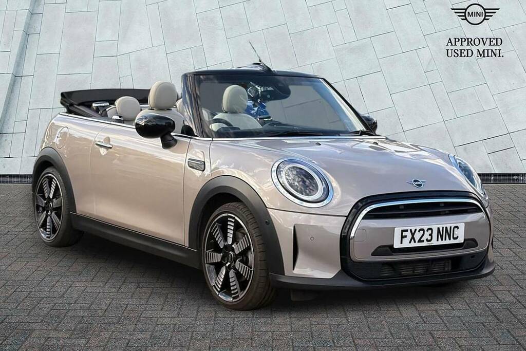 Mini Convertible Cooper Exclusive Grey