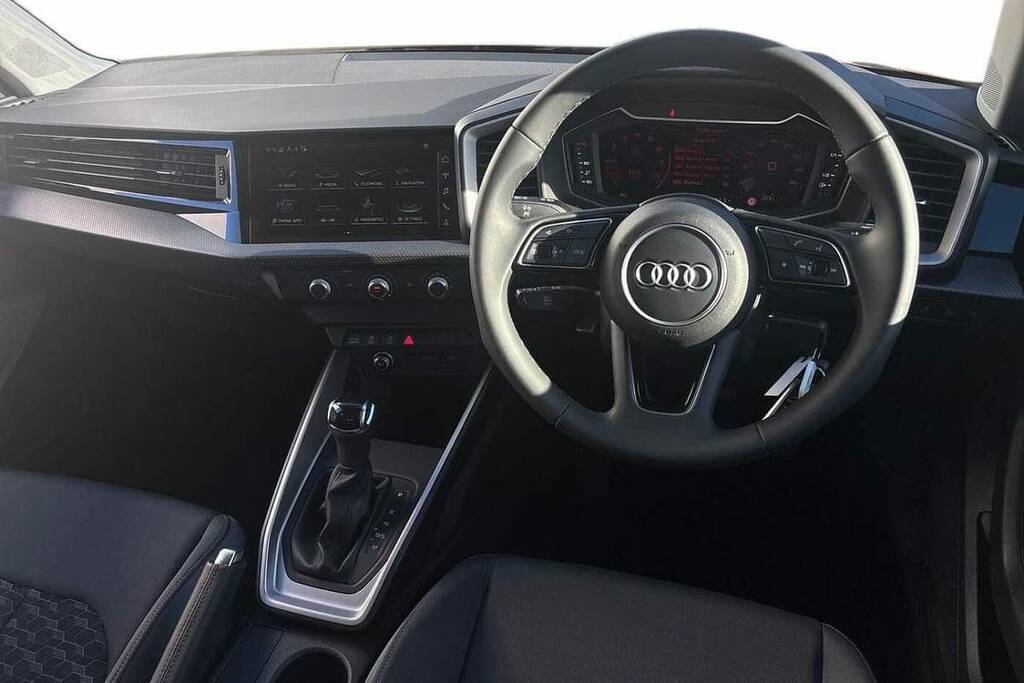 Audi A1 30 Tfsi Sport S Tronic Black #6