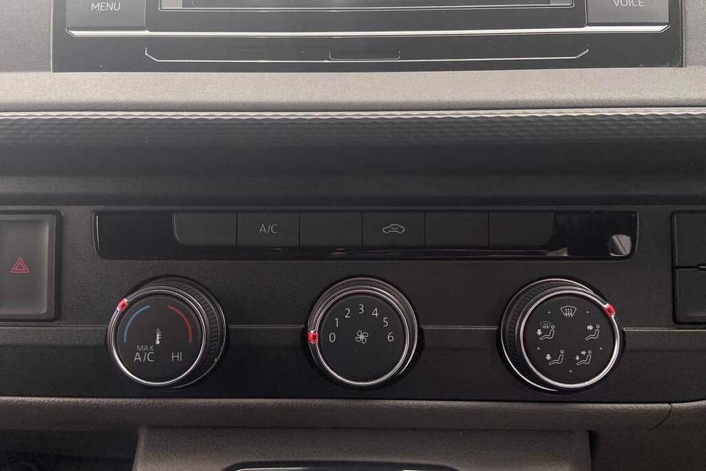 Mercedes-Benz E Class Saloon 2.0 E220dh Mhev Amg Line Premium G-tronic Grey #16