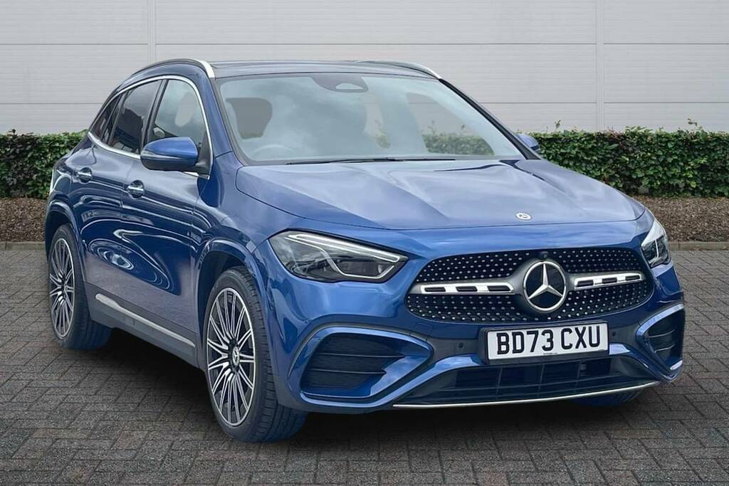 Mercedes-Benz GLA Class 200D Amg Line Premium Plus Blue