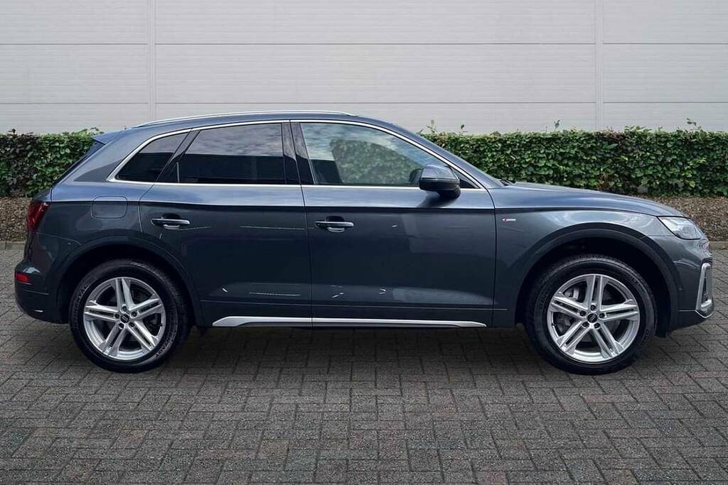 Audi Q5 Tfsie 50 S Line Silver #4