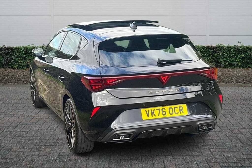 Cupra Leon 1.5 Etsi 150 V2 Dsg Black #3