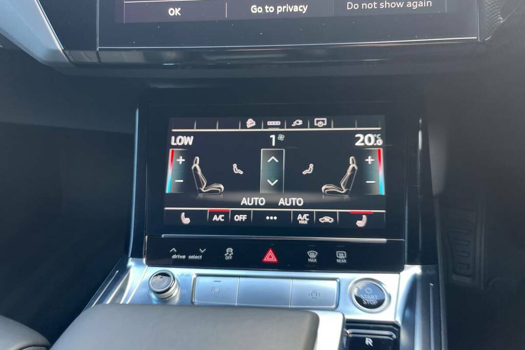 Audi E-tron 230Kw 50 Quattro 71Kwh Black Edition Black #3