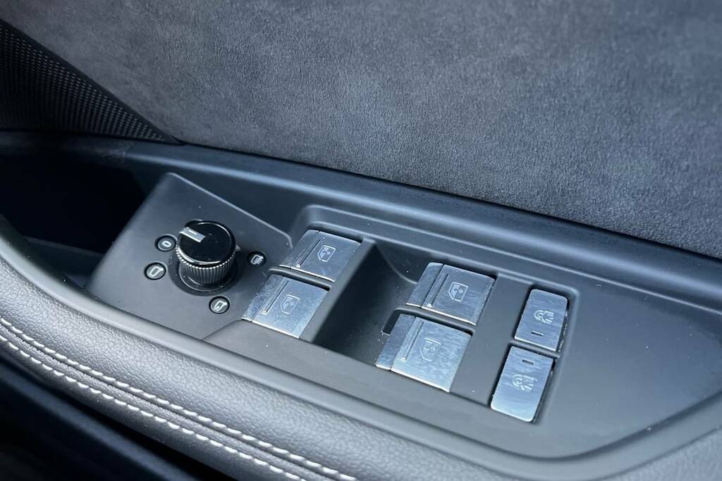 Audi E-tron 230Kw 50 Quattro 71Kwh Black Edition Black #4