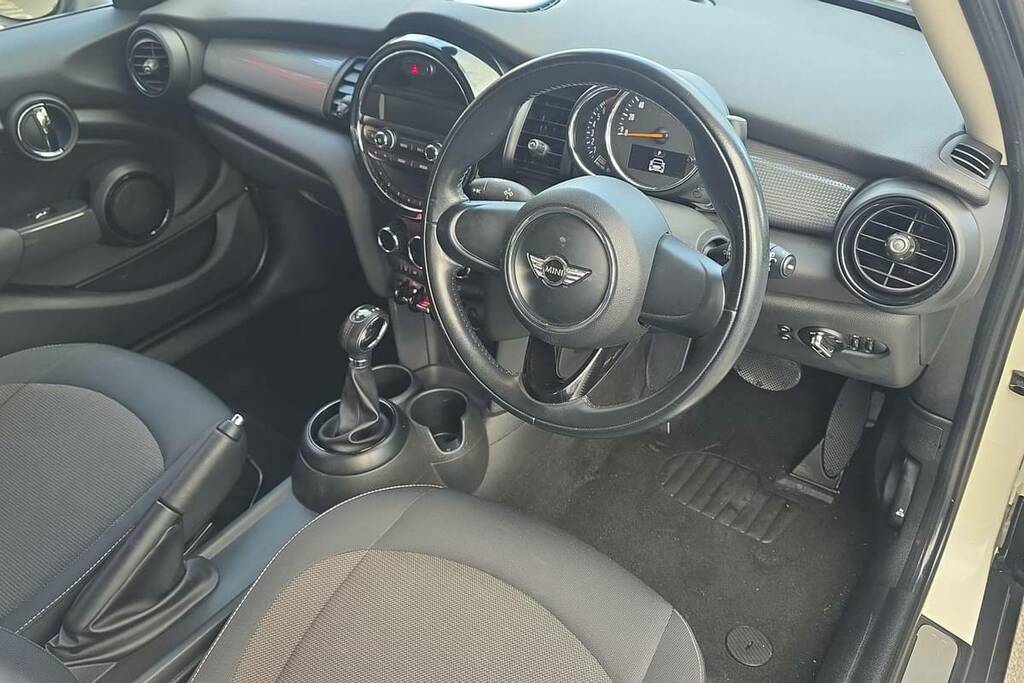Mini Hatch 1.2 One Brown #4
