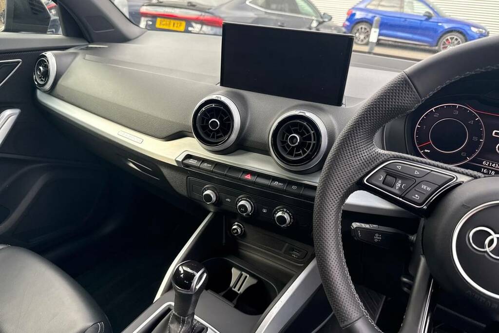Audi Q2 35 Tdi Quattro S Line S Tronic Black #3