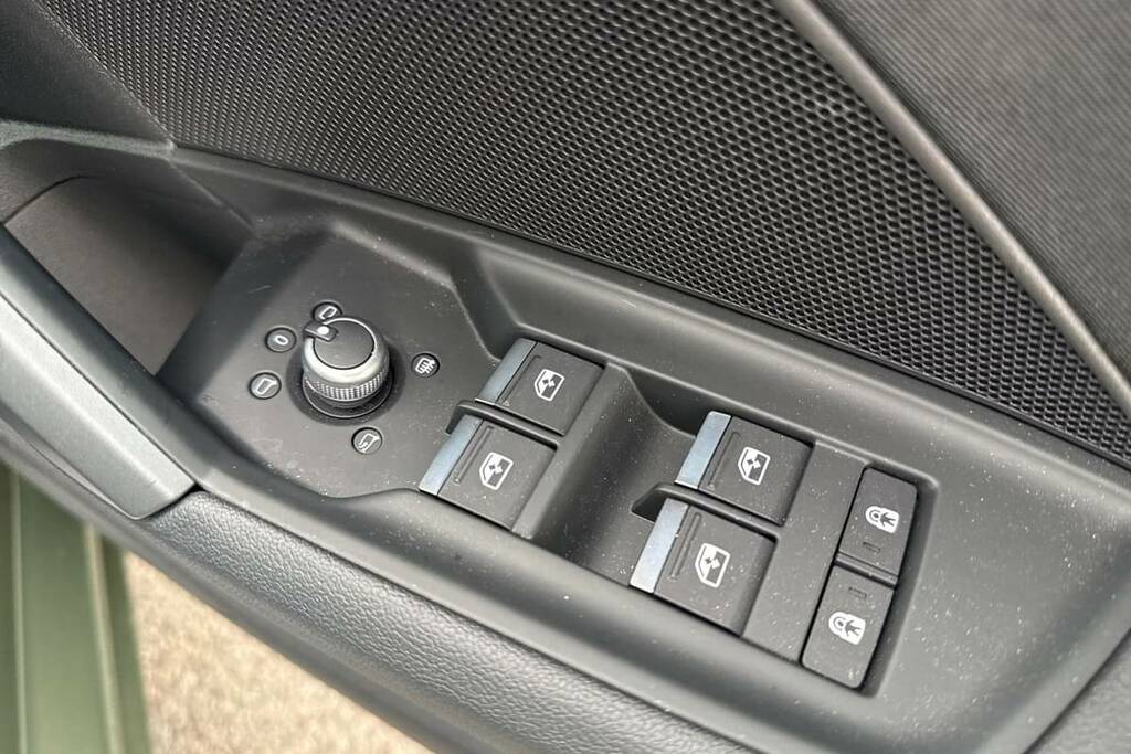 Audi A3 30 Tfsi Sport S Tronic Green #3
