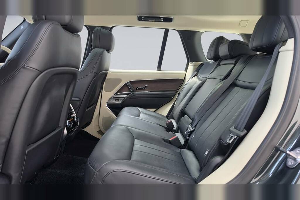 Land Rover Range Rover 3.0 D300 Hse Green #4