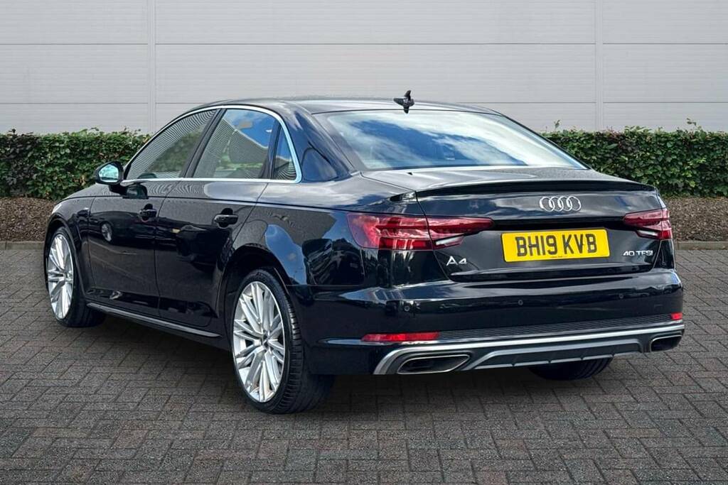Audi A4 40 Tfsi S Line S Tronic Black #5