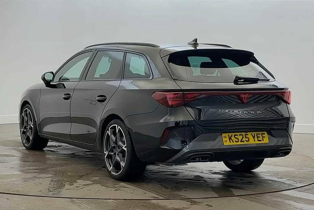Cupra Leon 1.5 Etsi 150 V2 Dsg Black #3
