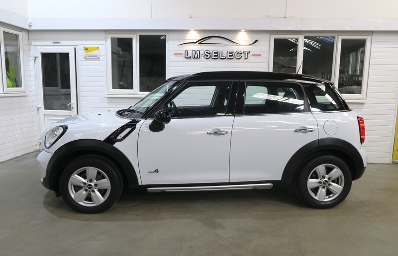 Mini Countryman Cooper D All4 115 White