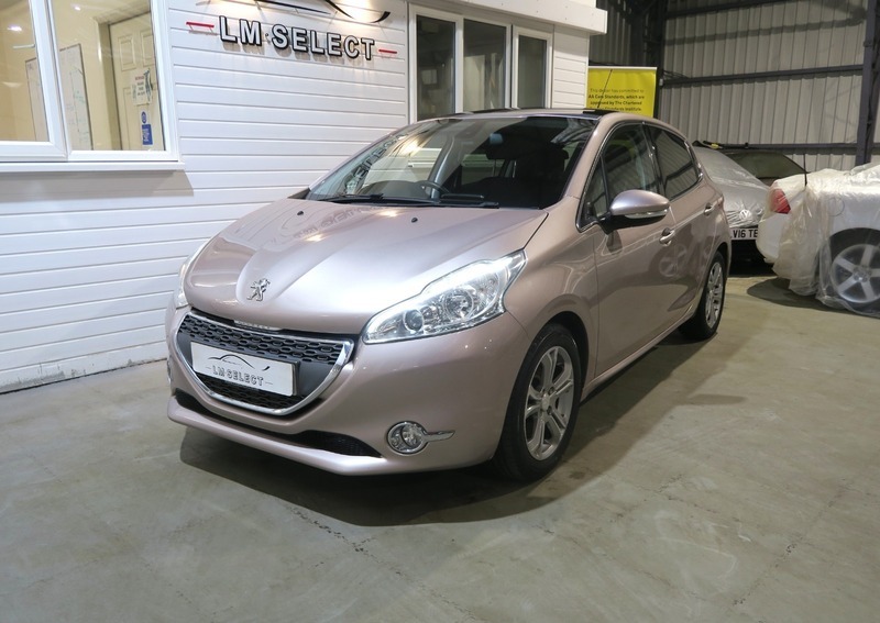 Peugeot 208 Allure 120 Pink #5