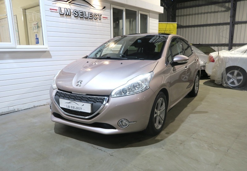 Peugeot 208 Allure 120 Pink #4